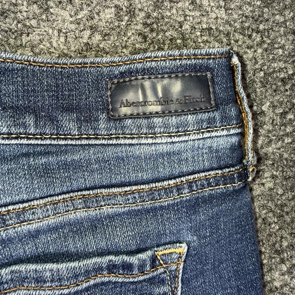 Abercrombie&Fitch LOT OF 2  Size 25 Womens Denim Shorts Dark Wash & Light Wash